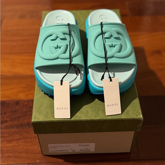 Gucci Blue platform slides - Picture 1 of 8
